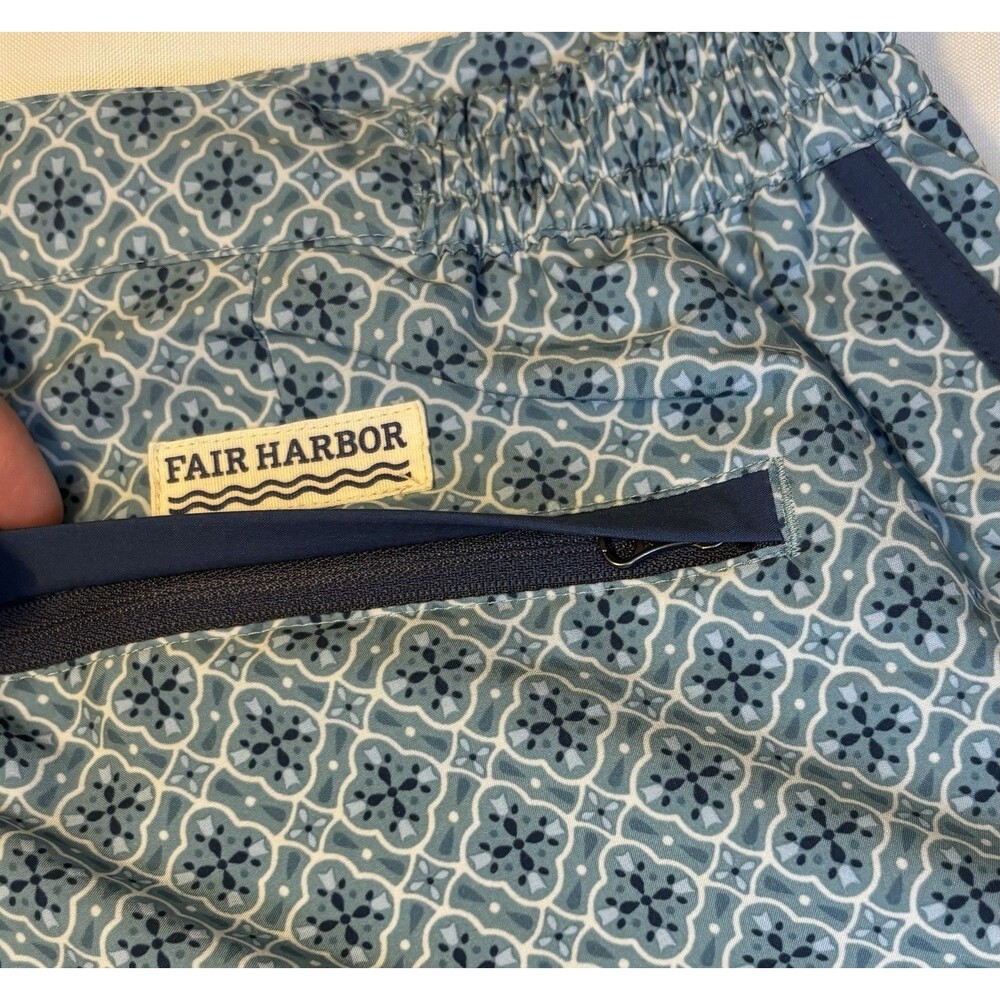 FAIR HARBOR Swim Trunks Men 36 Blue Geometric Lined 6" Shorts Pockets Beach Surf - Picture 10 of 13